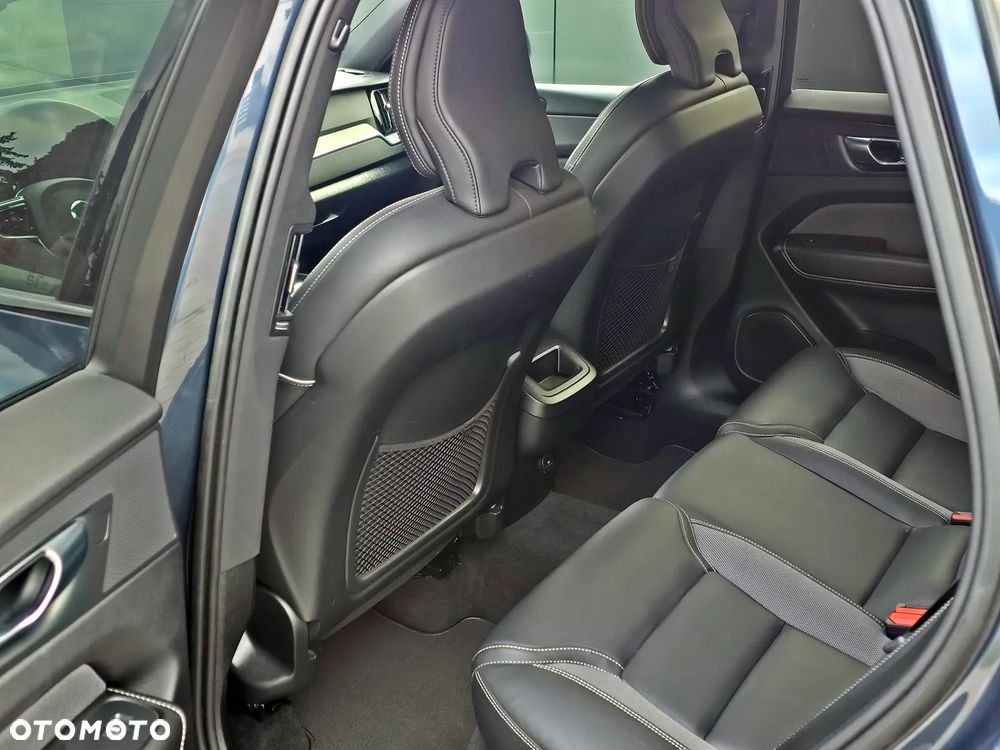 Volvo XC 60 B4 D AWD Geartronic RDesign - 14