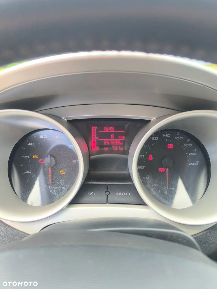 Seat Ibiza SC 1.6 16V Sport - 5