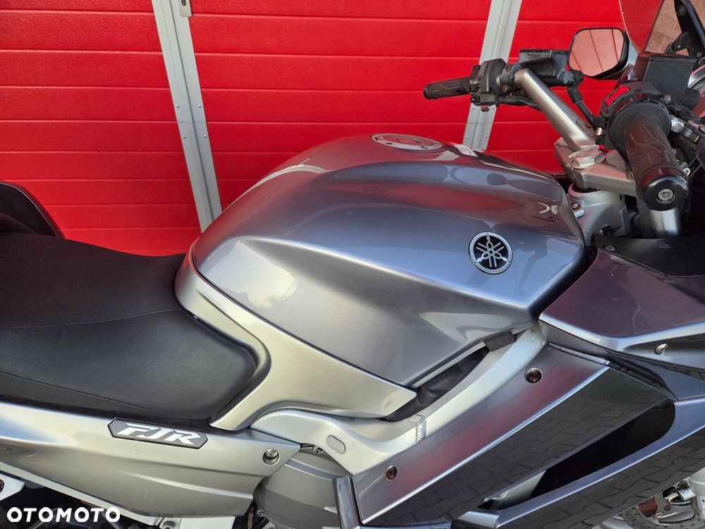 Yamaha FJR - 10