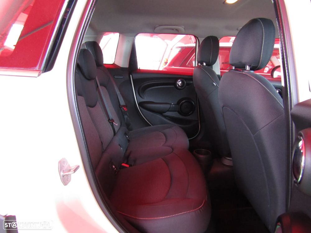 MINI 5 Portas One D - 10