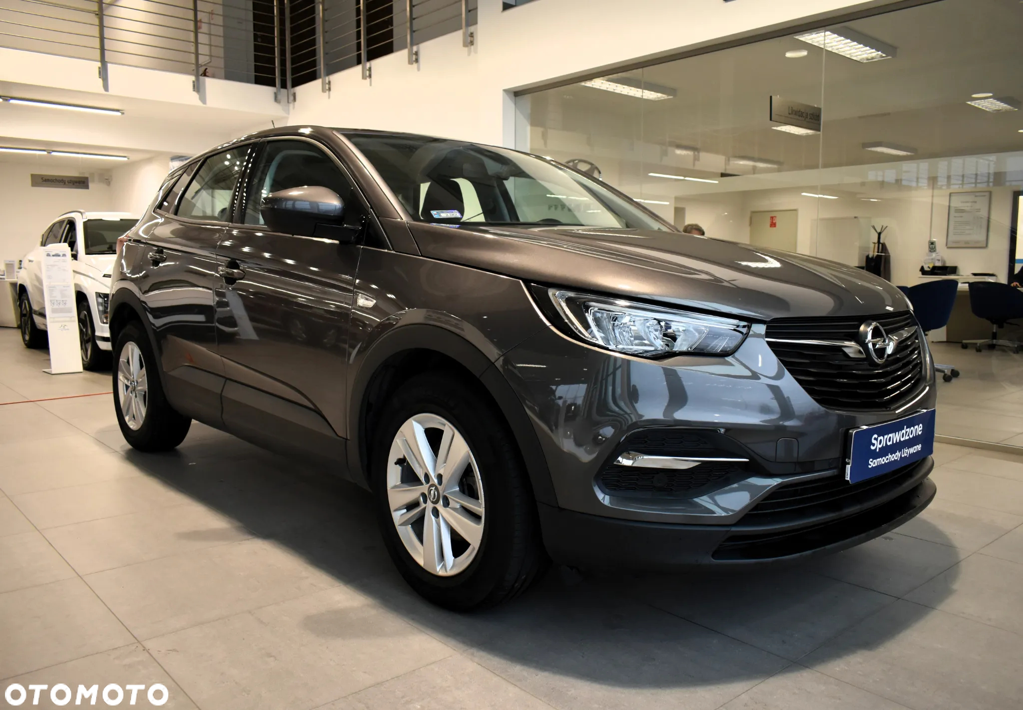 Opel Grandland X 1.2 T Enjoy S&S - 3