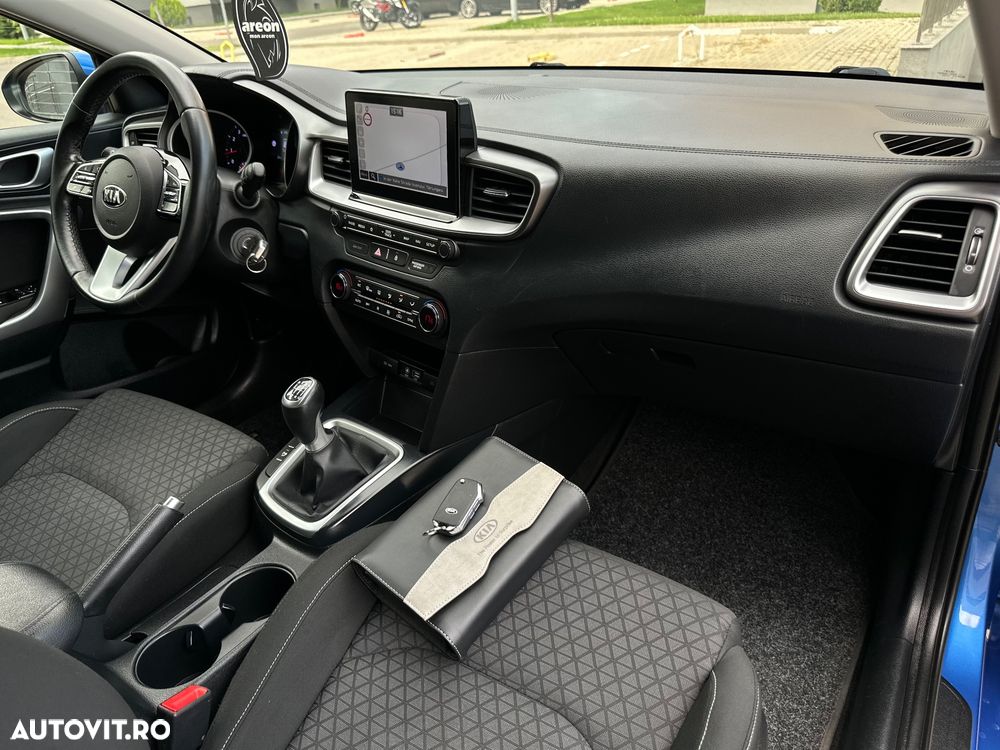 Kia Ceed 1.4 Vision - 28