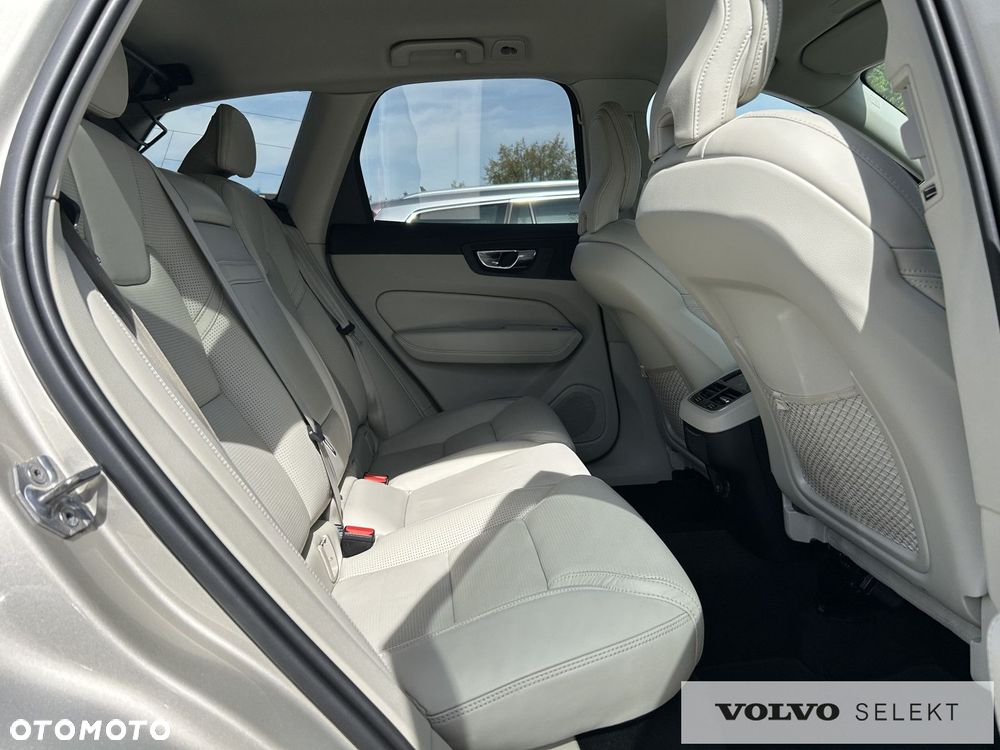 Volvo XC 60 - 28