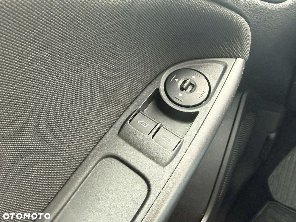 Ford Focus - 18