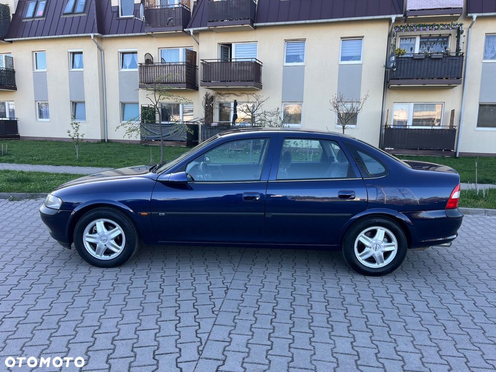 Opel Vectra 1.6 CD - 8