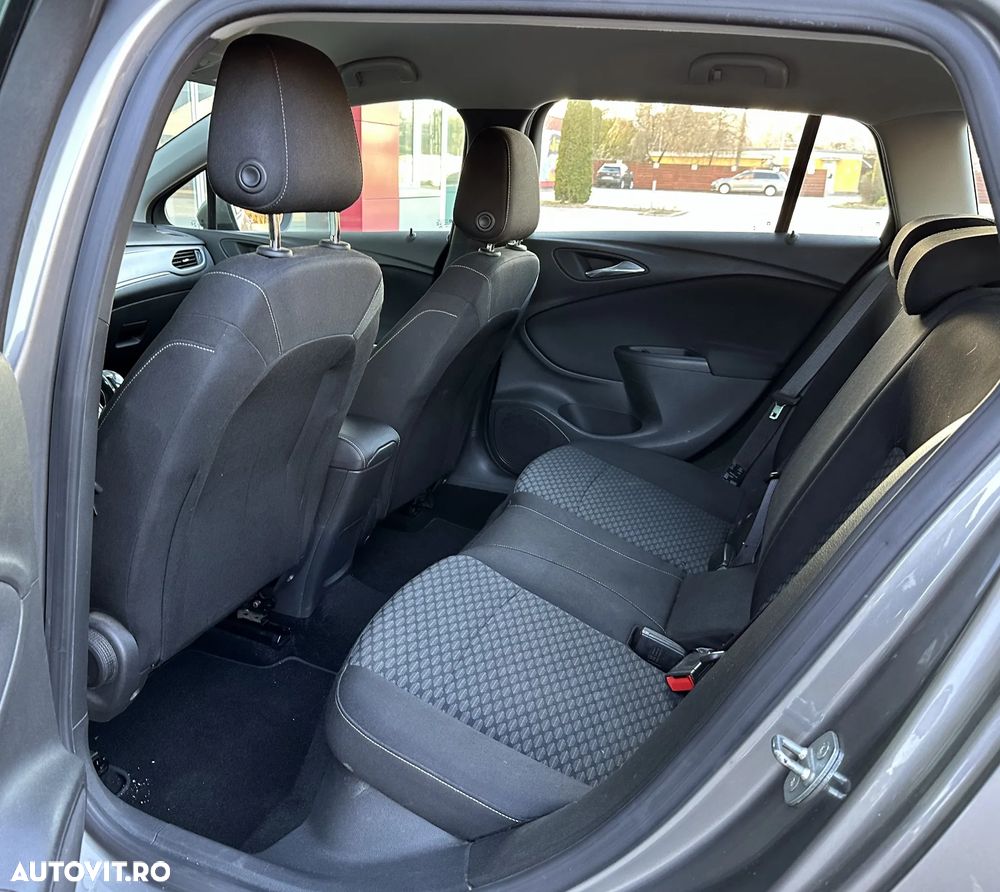 Opel Astra - 28