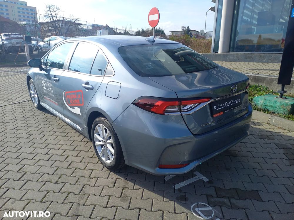 Toyota Corolla Sedan 1.8 HSD Business - 4