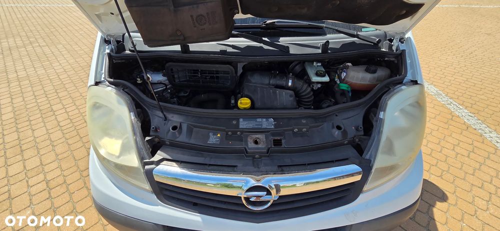 Opel Vivaro L2H1 2.9t - 25