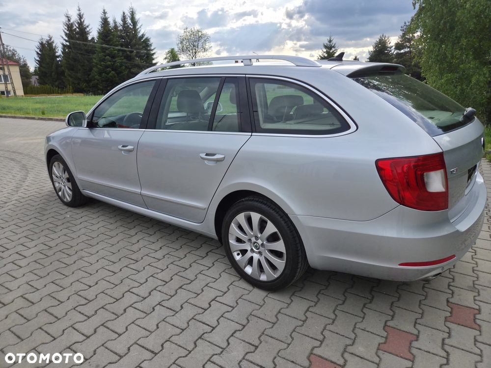 Skoda Superb 1.8 TSI DSG Exclusive - 15
