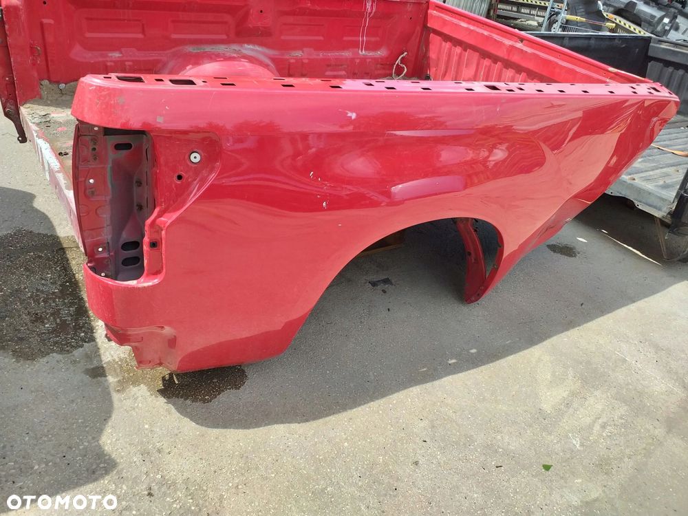 Toyota Tundra burta tył błotnik prawy DŁUGA WERSJA - 1