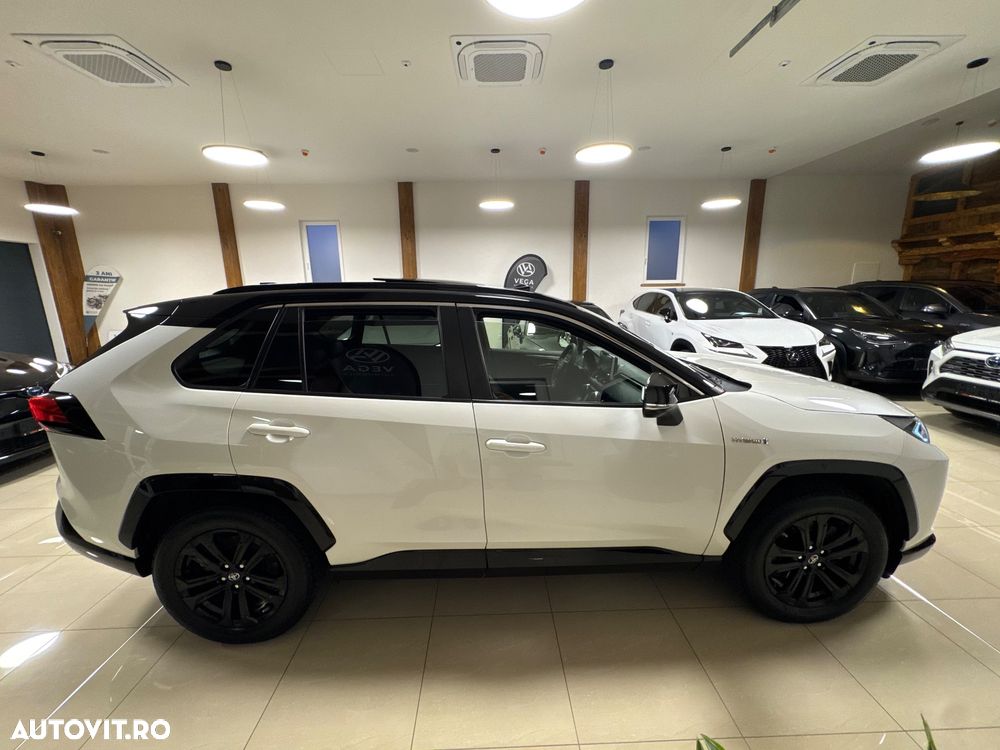 Toyota RAV4 - 6