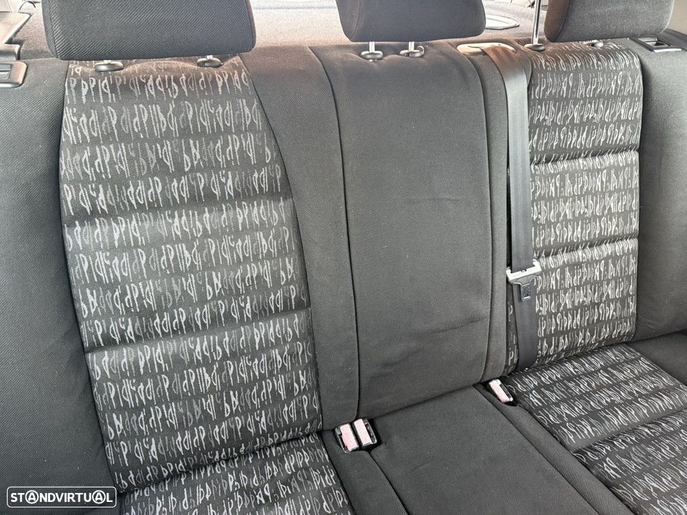 Peugeot 307 1.4 16V Navtech - 23