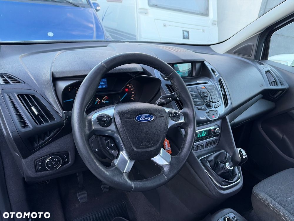 Ford Transit Connect - 12