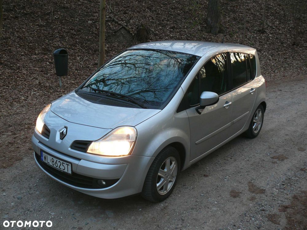 Renault Modus - 1
