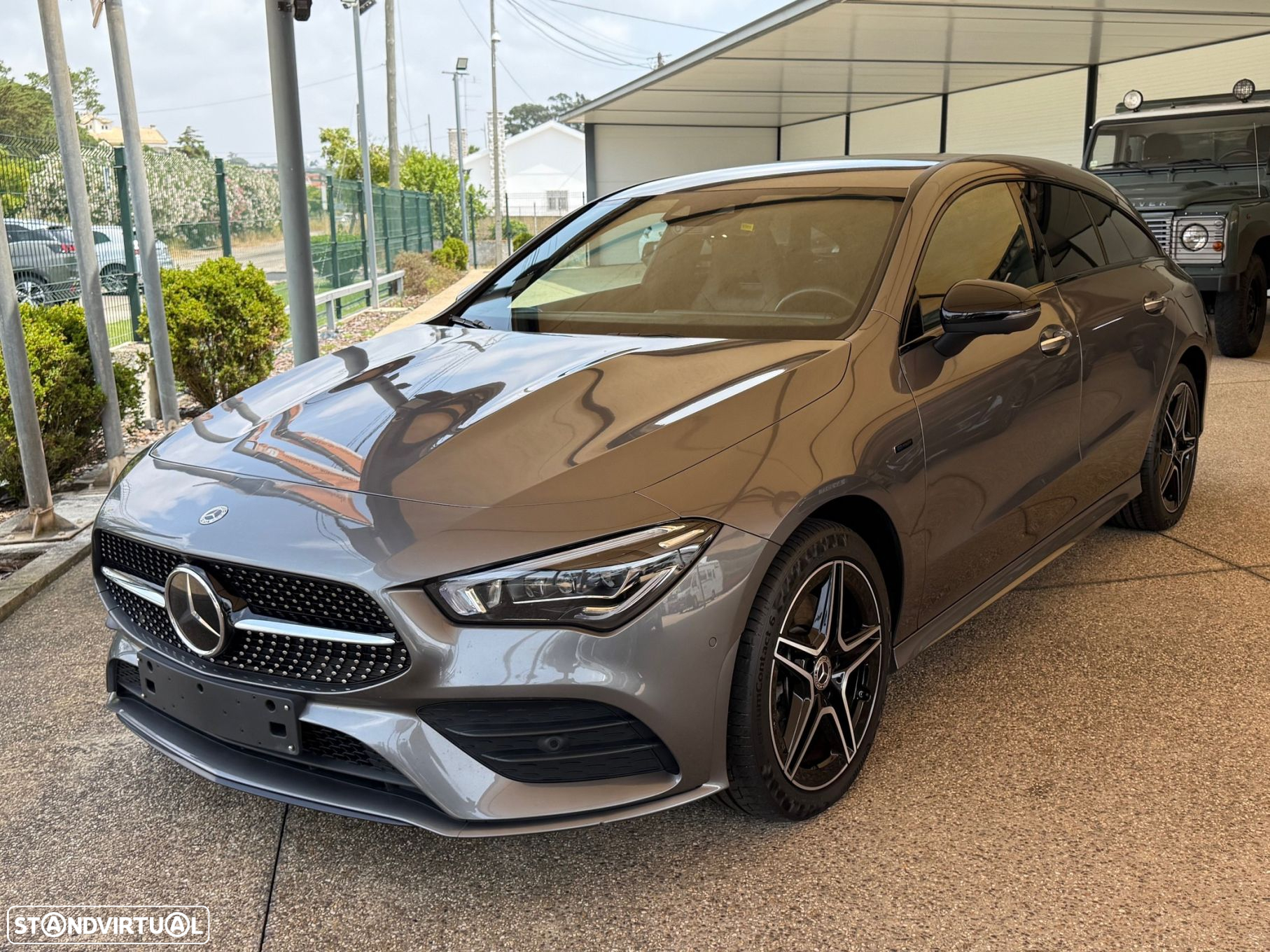 Mercedes-Benz CLA 250 e Shooting Brake AMG Line - 37