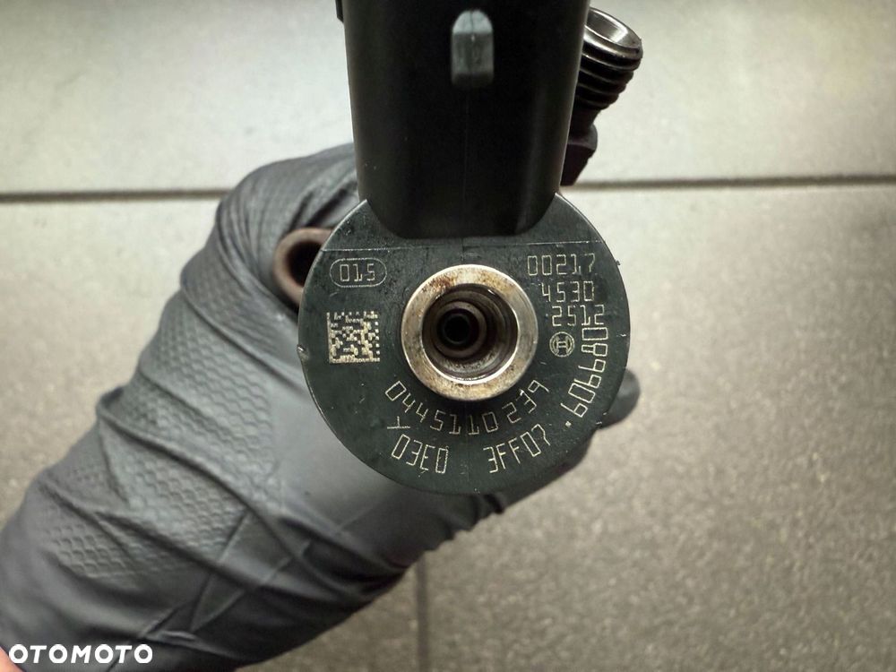 WTRYSKIWACZ 1.6 TDCI FORD VOVLO MAZDA 0445110239 - 4