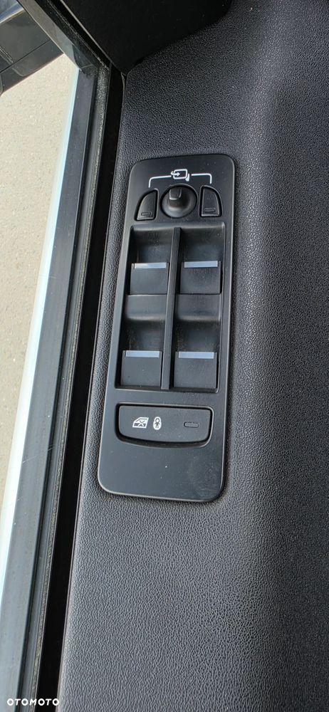 Land Rover Discovery Sport 2.0 TD4 Pure - 21