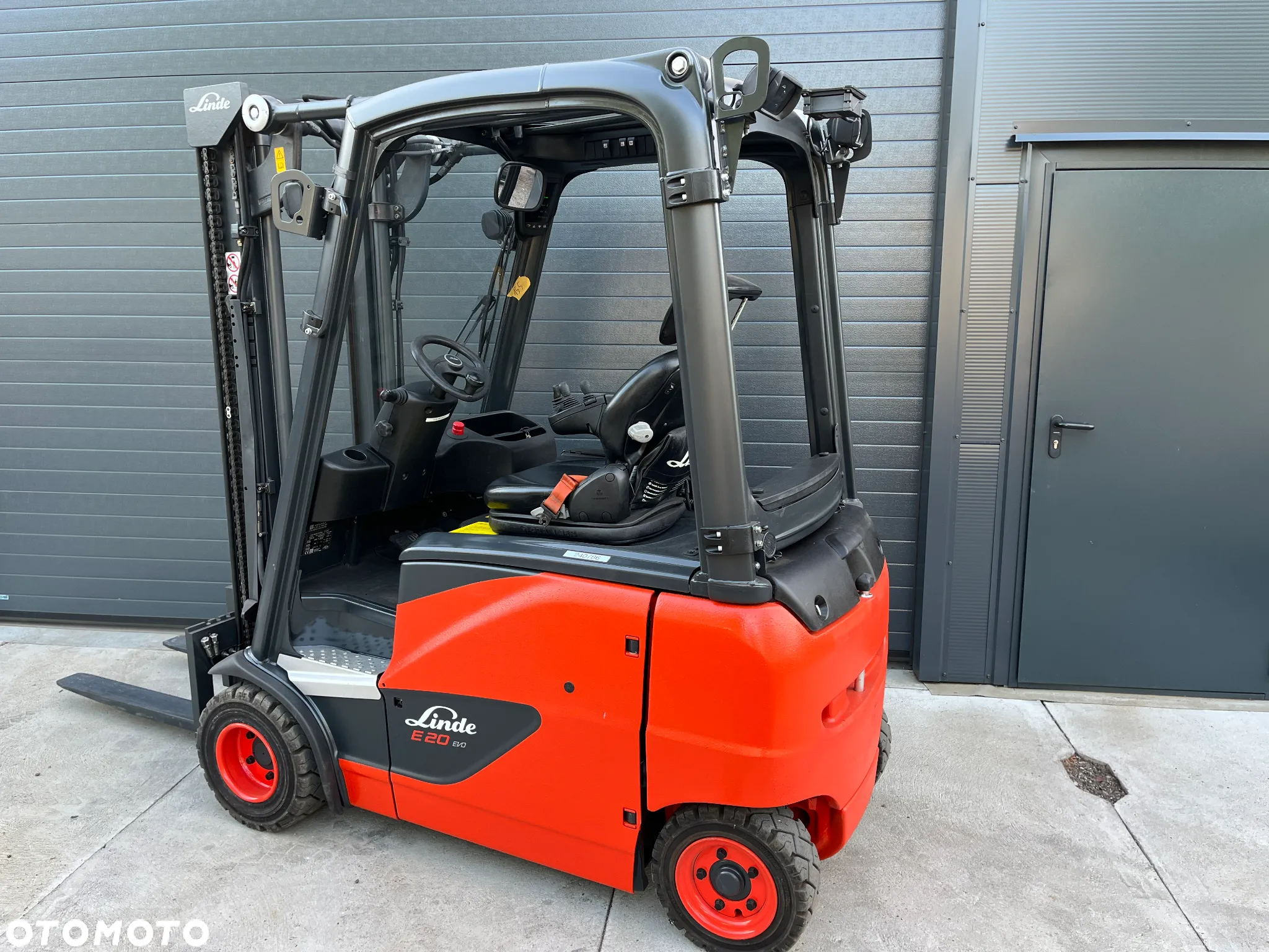 Linde E20PH 386-01 Elektryczny Ładowarka zintegrowana - 4