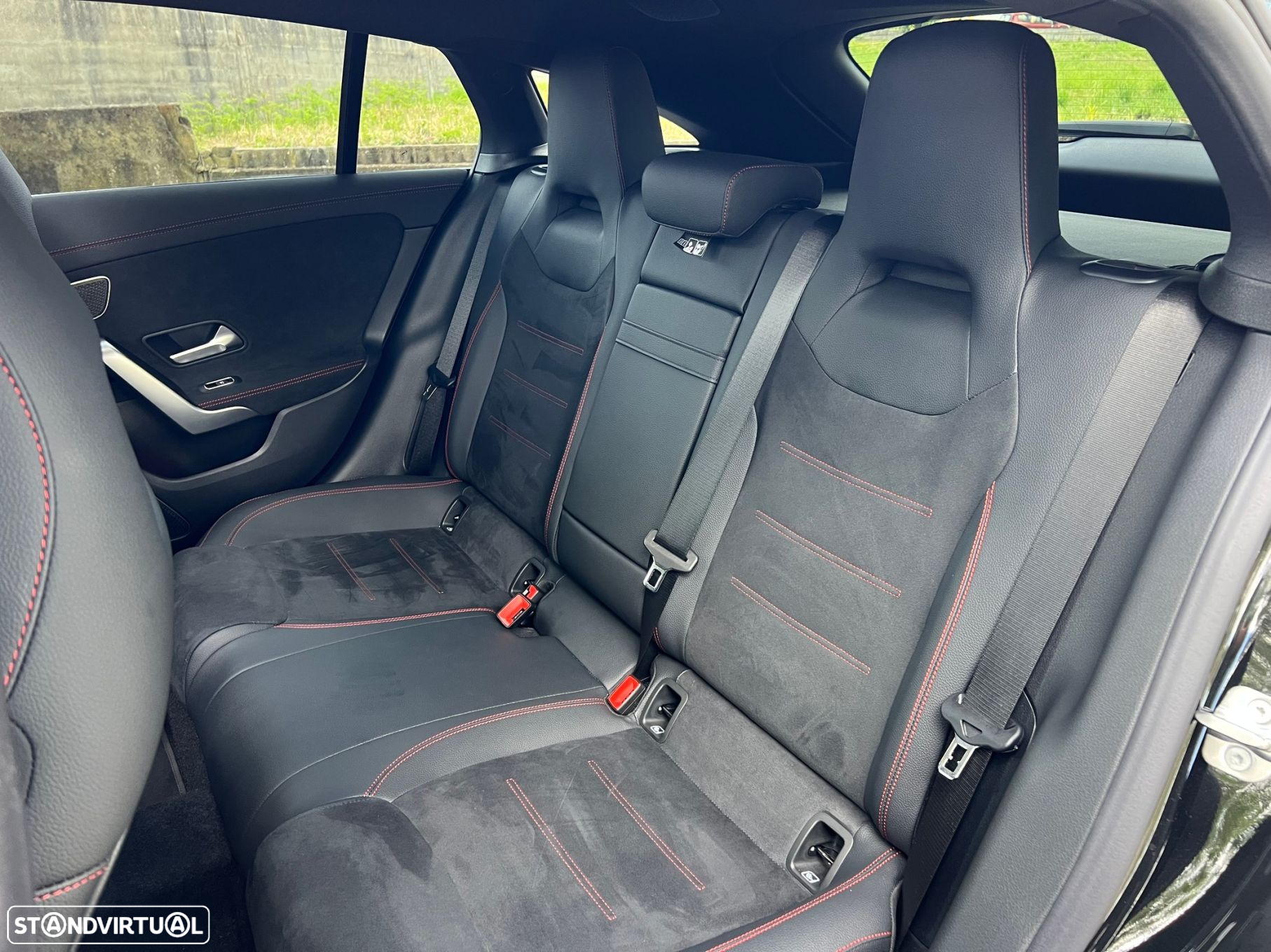 Mercedes-Benz CLA 250 e Shooting Brake AMG Line - 14
