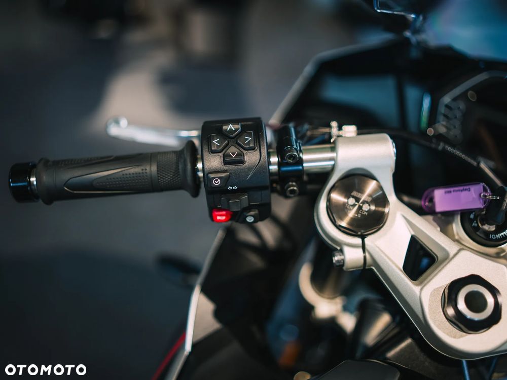 Triumph Daytona - 24