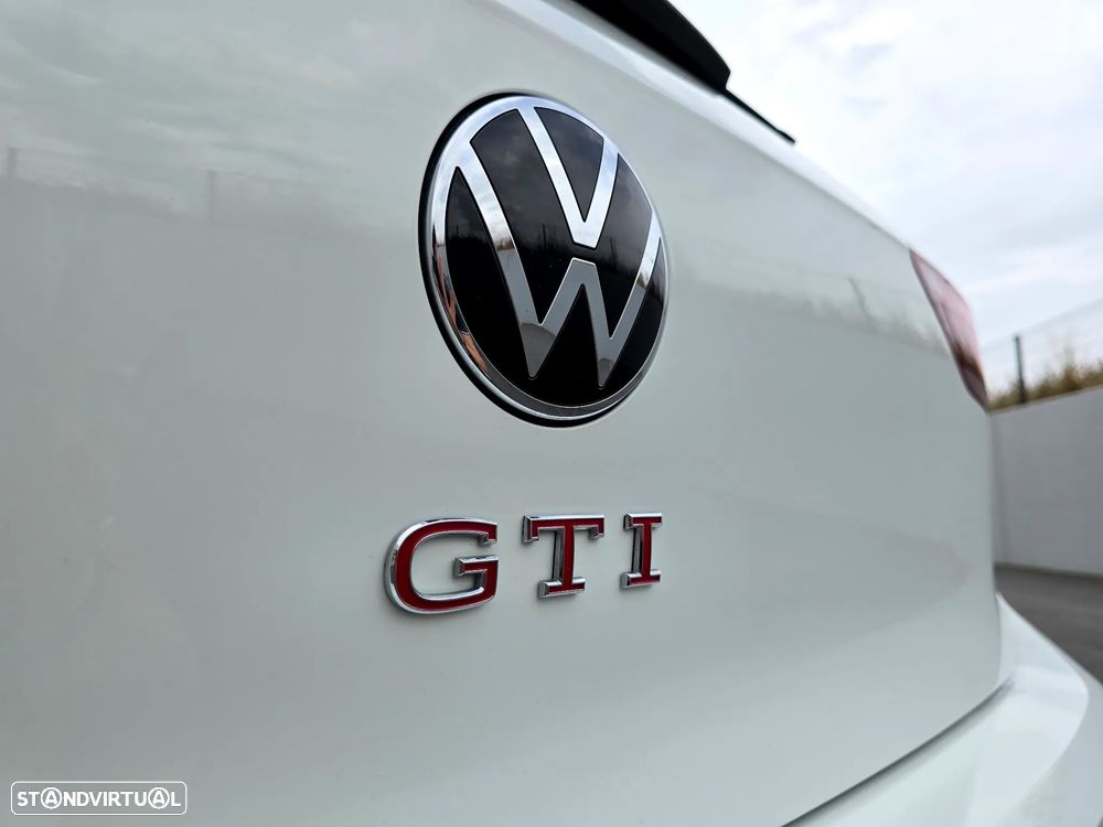 VW Golf 2.0 TSI GTI DSG - 12