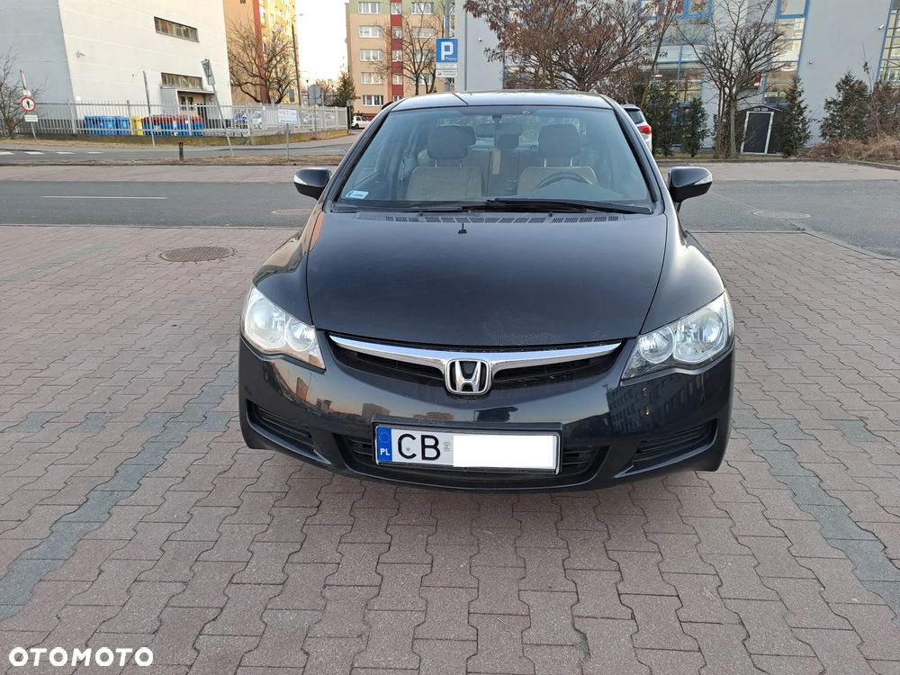 Honda Civic 1.8 Comfort - 3