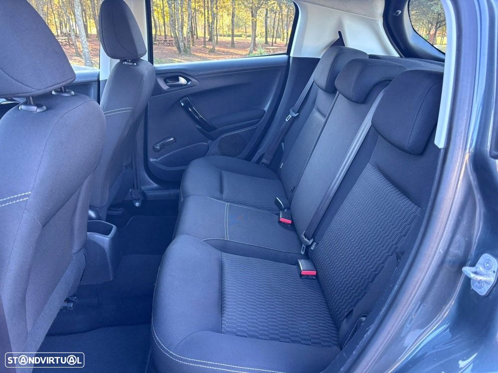 Peugeot 208 1.6 BlueHDi Allure - 13