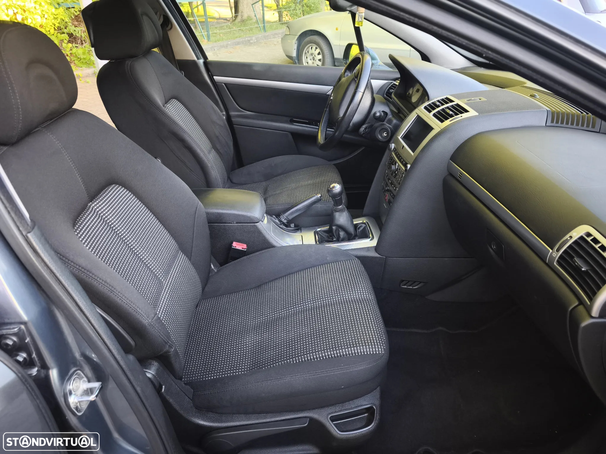 Peugeot 407 SW 1.6 HDi Navteq - 17