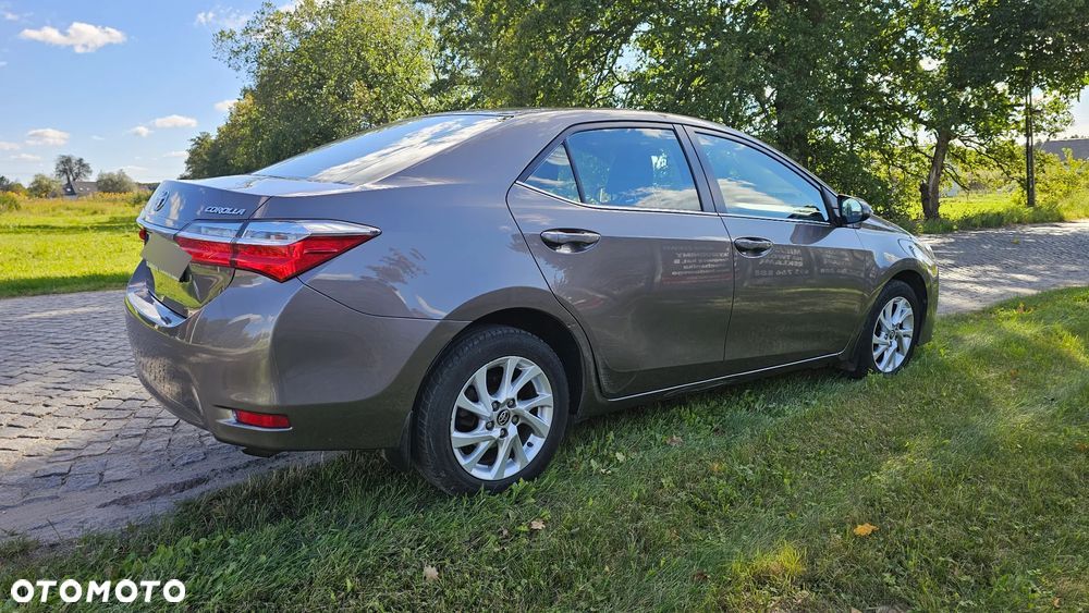 Toyota Corolla 1.6 Comfort - 8