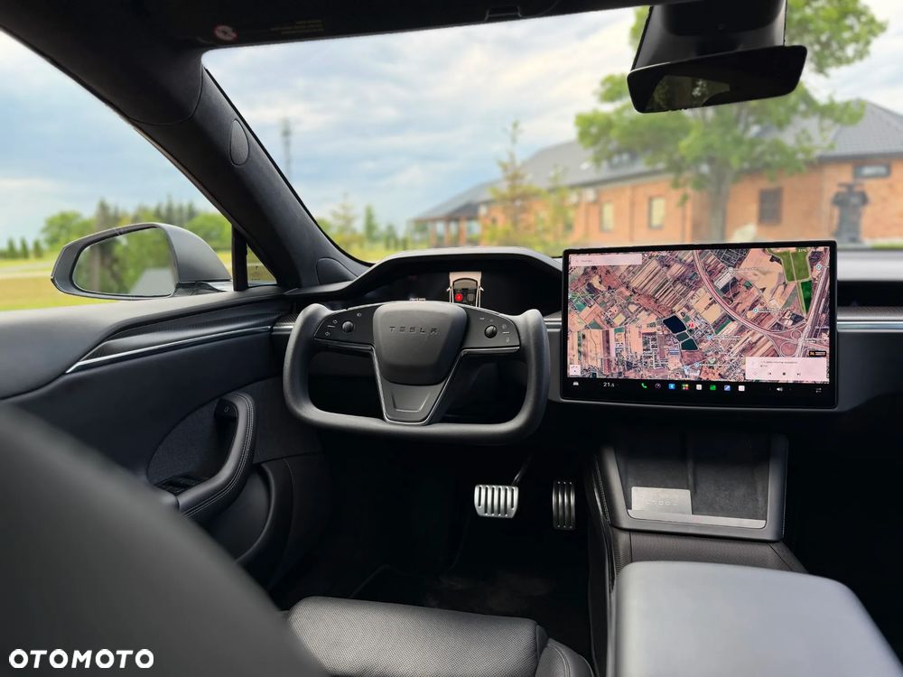 Tesla Model S Plaid - 8