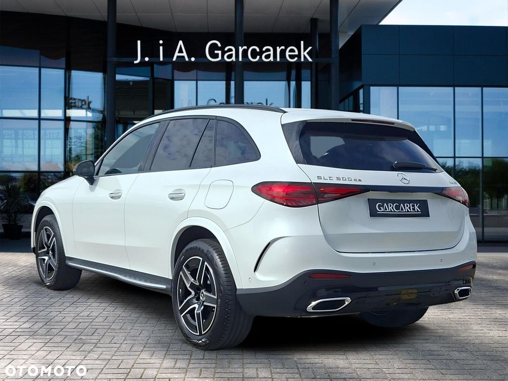 Mercedes-Benz GLC - 4