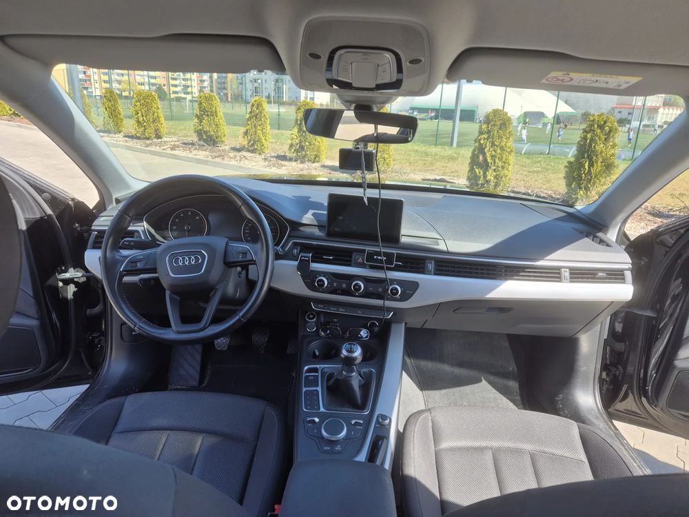 Audi A4 Avant 35 TFSI - 17