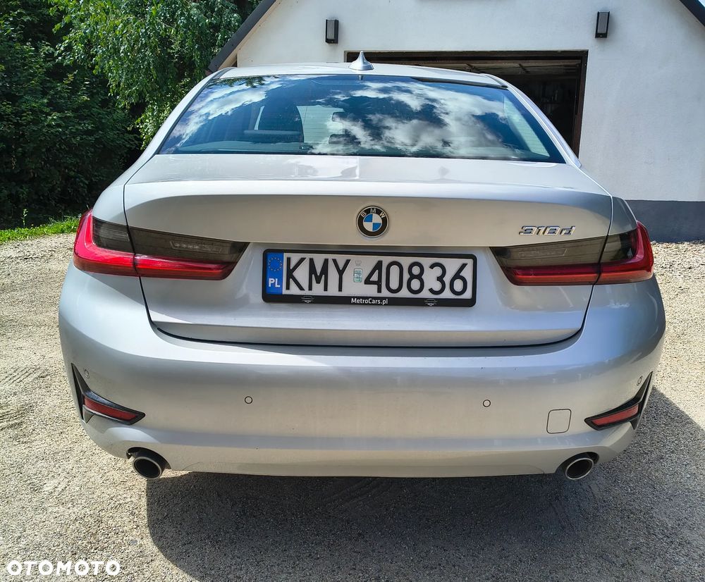 BMW Seria 3 318d - 4
