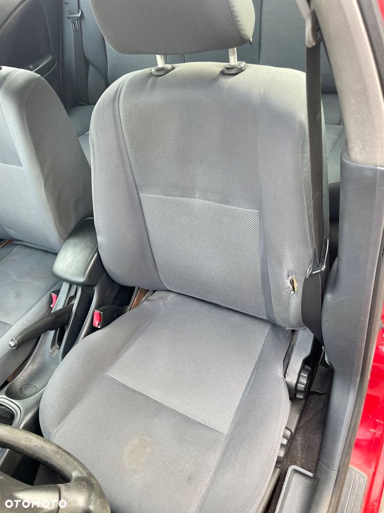 Nissan Almera 1.5 dCi Visia + - 25
