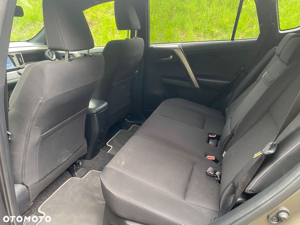 Toyota RAV4 - 17