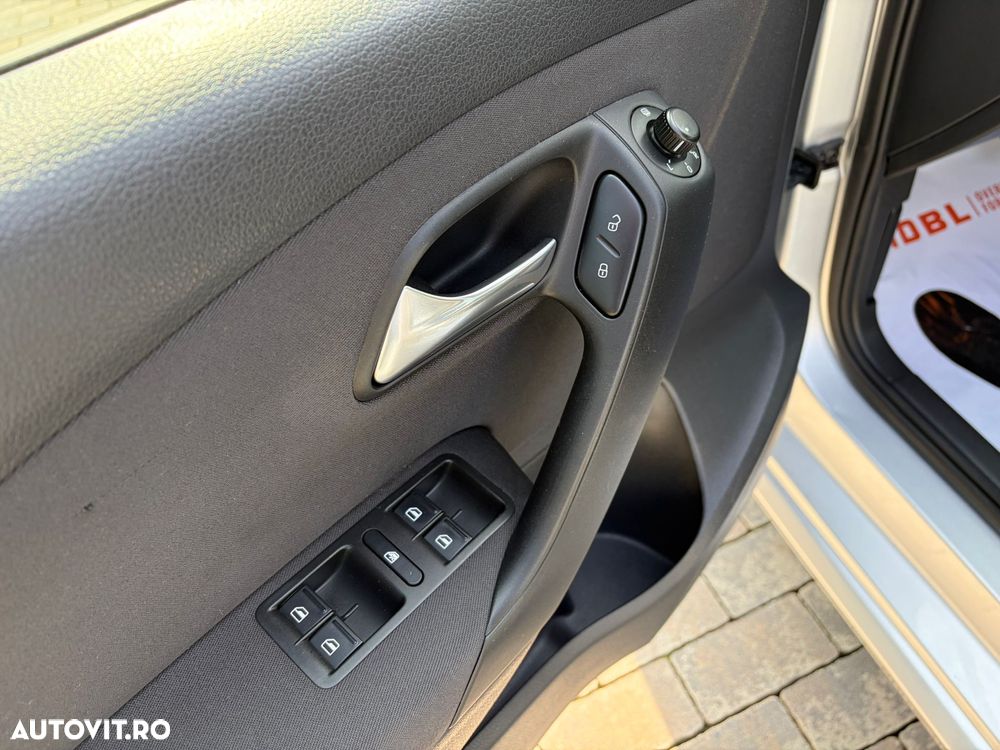 Volkswagen Polo 1.4 DSG Comfortline - 12