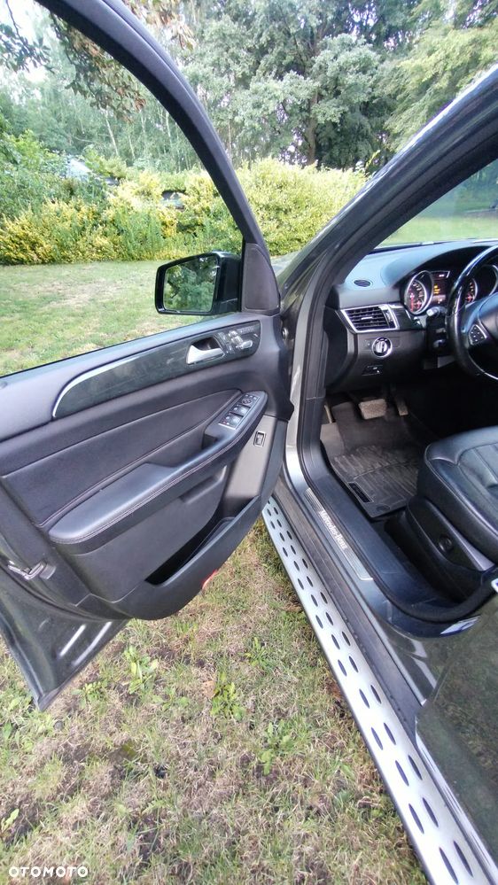 Mercedes-Benz GLS - 11