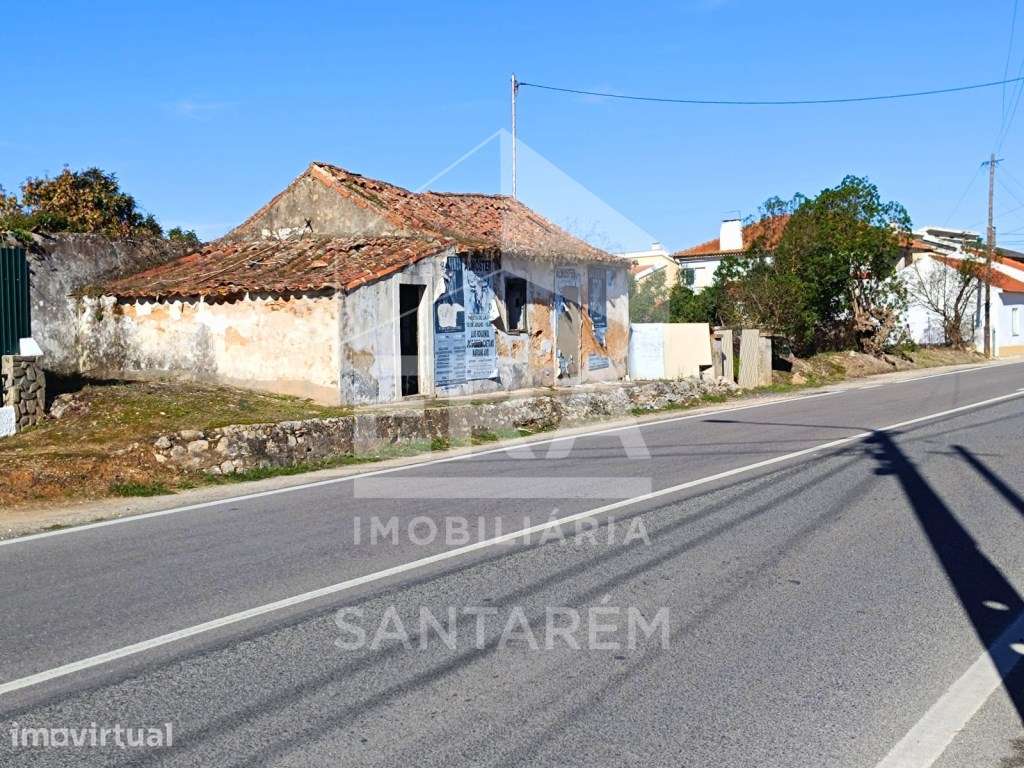 Moradia em ruina, Santarém - Grande imagem: 5/20