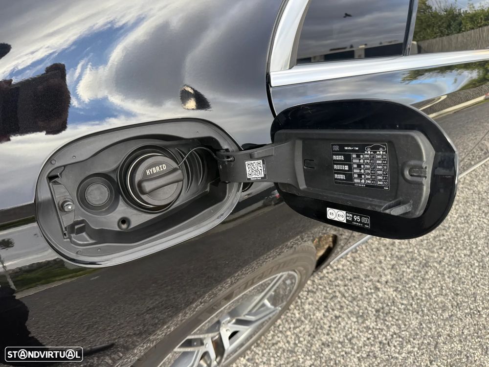 Mercedes-Benz E 300 Standard - 41