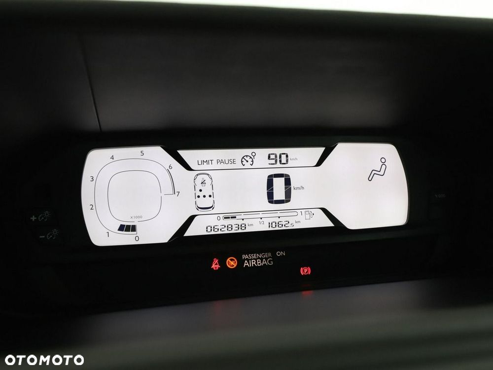 Citroën C4 Picasso 1.2 PureTech Feel S&S - 23