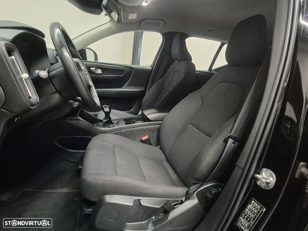 Volvo XC 40 1.5 T2 Momentum Core - 14