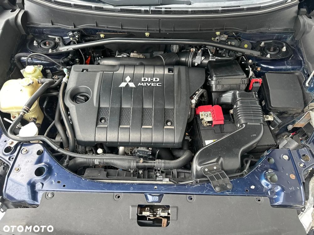 Mitsubishi Outlander 2.2 DID Intense + EU5 - 9