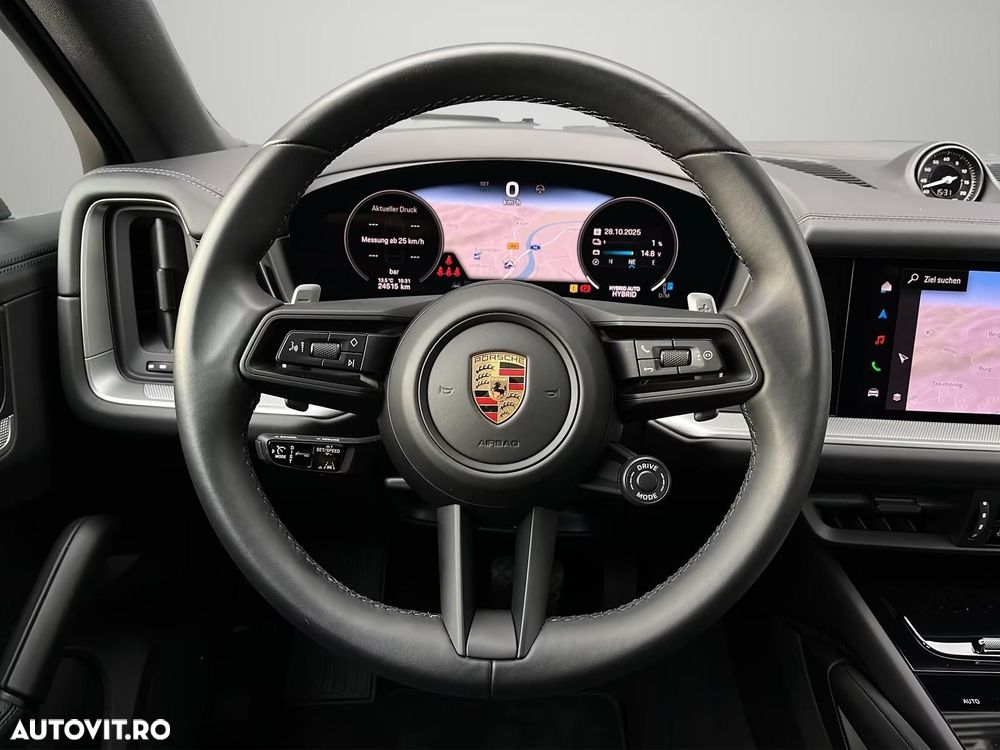 Porsche Cayenne Coupe E-Hybrid - 14