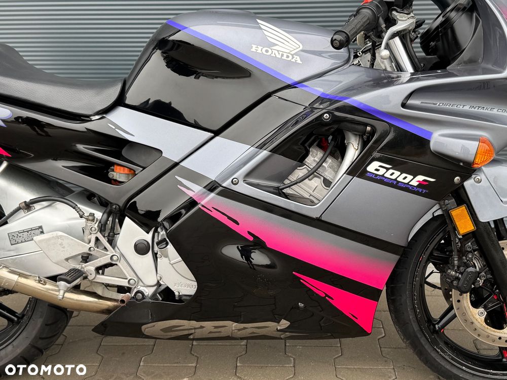 Honda CBR - 6