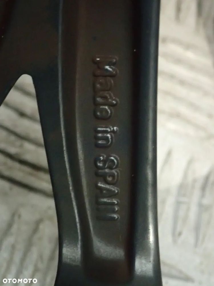 FELGA ALUMINIOWA SEAT LEON III FR 7X17 ET49 5F0601025H - 5