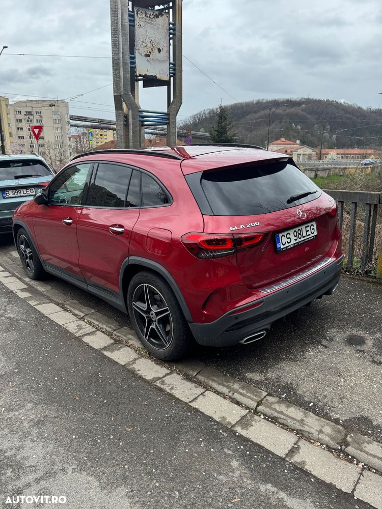 Mercedes-Benz GLA 200 4MATIC Aut. - 2