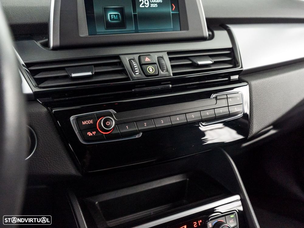 BMW 225xe Active Tourer Advantage - 25