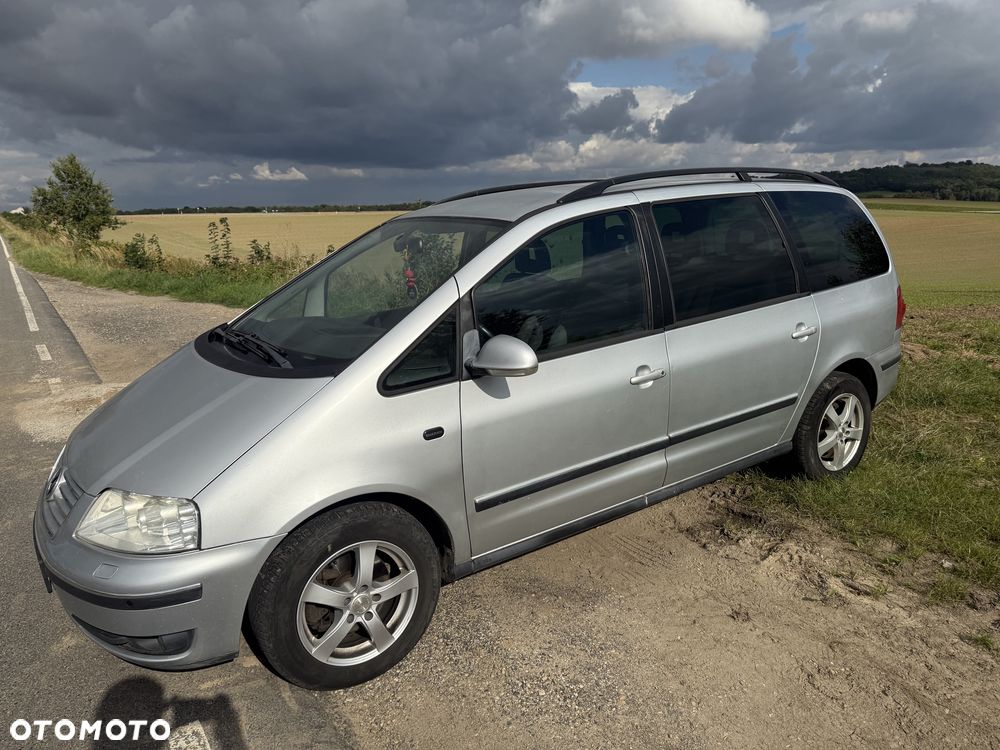 Volkswagen Sharan - 1