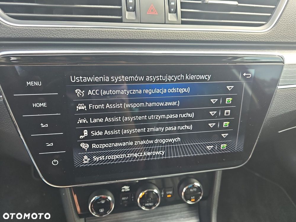 Skoda Superb 2.0 TDI SCR Style DSG - 32