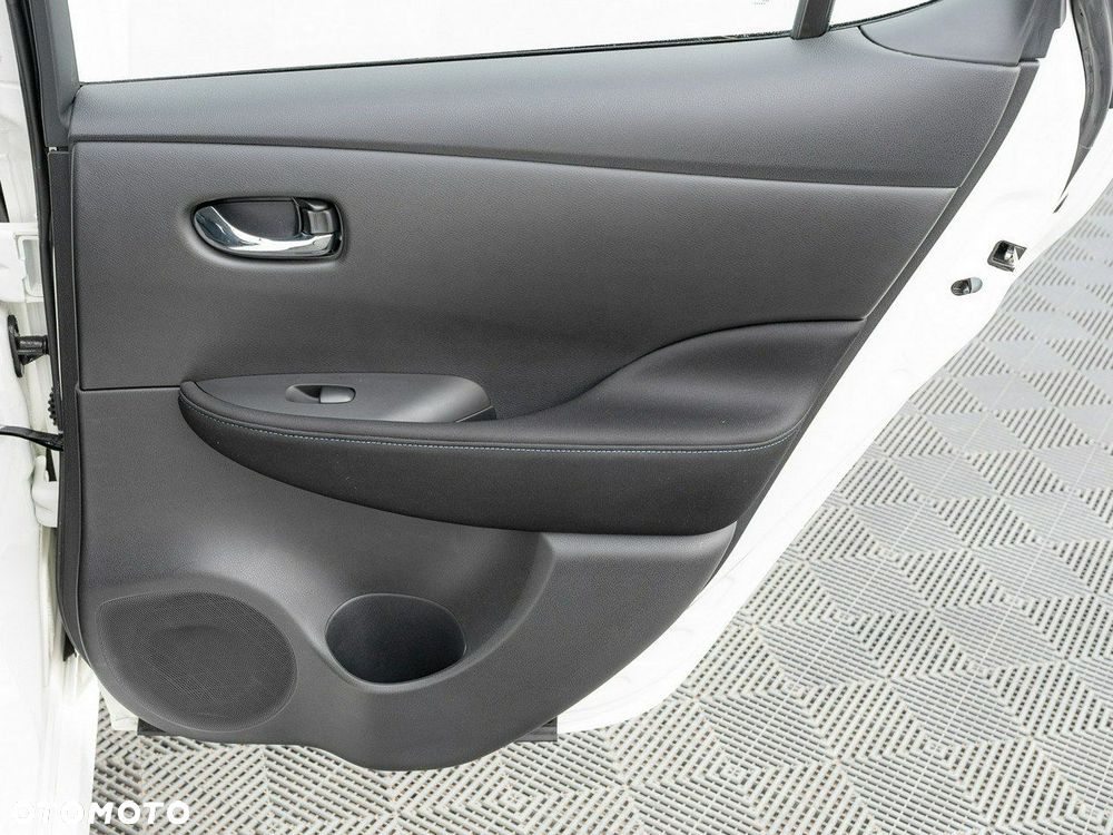 Nissan Leaf - 29